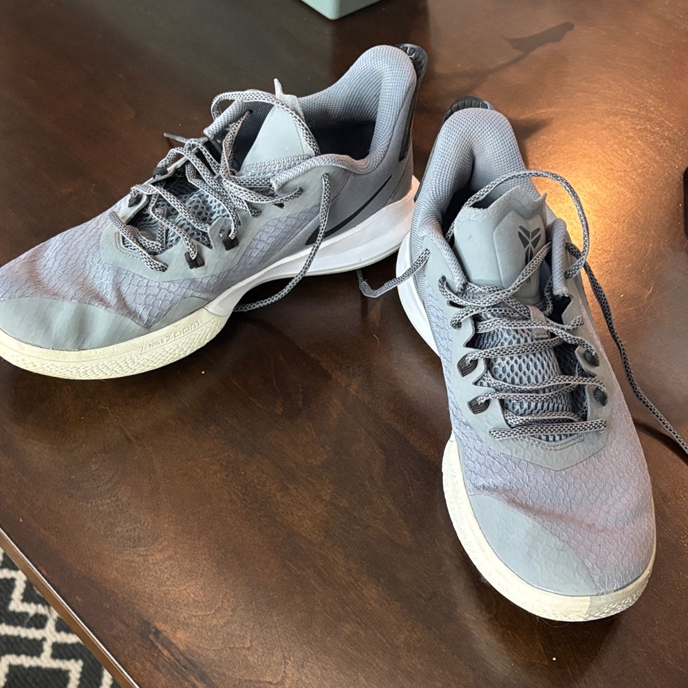 Nike Men's Low-Top Sneakers - Light Gray